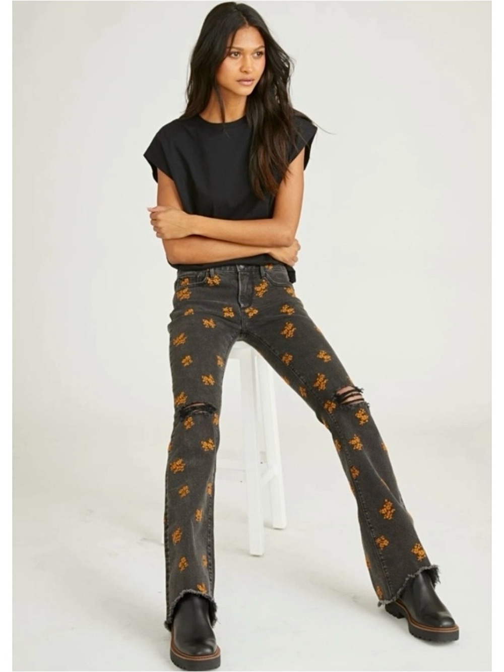 Driftwood Size 32 Eva Boot Cut Jeans Copper Floral Embroidery Raw Hem